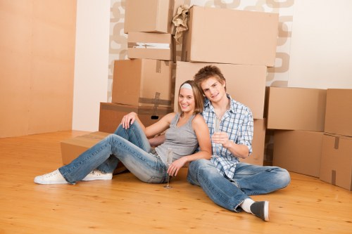 Small flat move in a busy West End street with careful loading