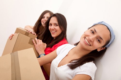 Storage and packing support for Westend removals
